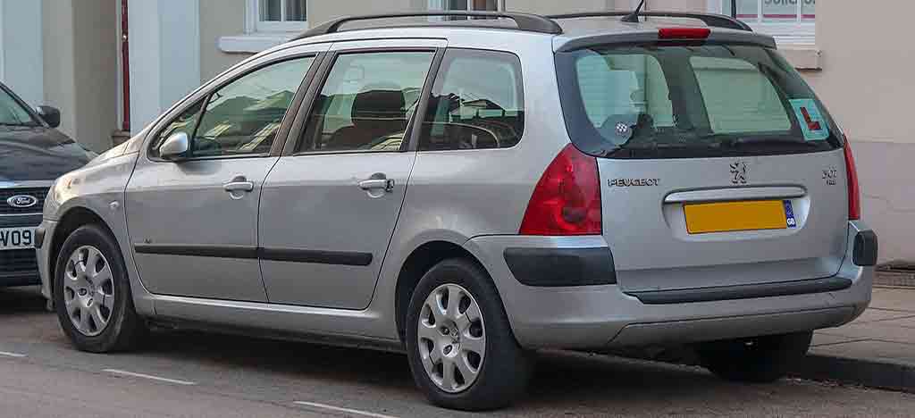4 Stück Auto Schmutzfänger für Peugeot 307 307sw 2001 ~ 2011 2003