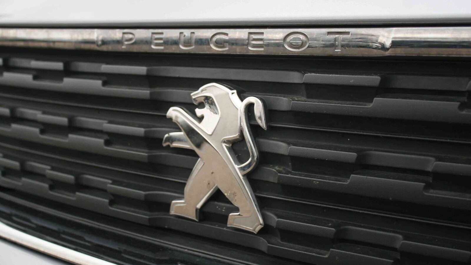 Stellantis-Rueckruf-Peugeot-Citroen-Opel