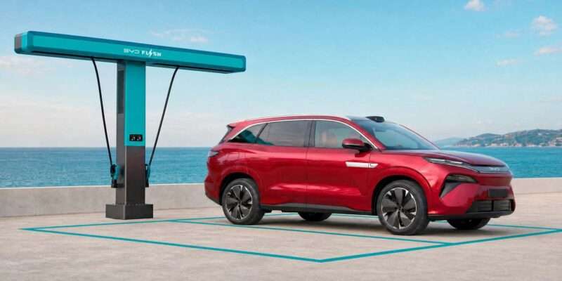BYD Atto 8