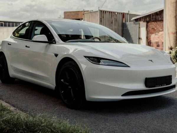 Tesla ruft Model 3 zurück